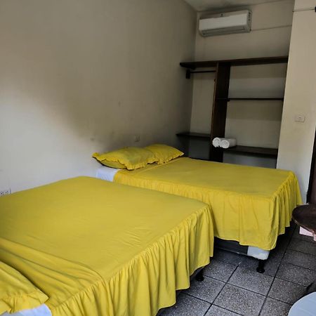 Hotel Y Restaurante Casa Jardines San Benito 외부 사진