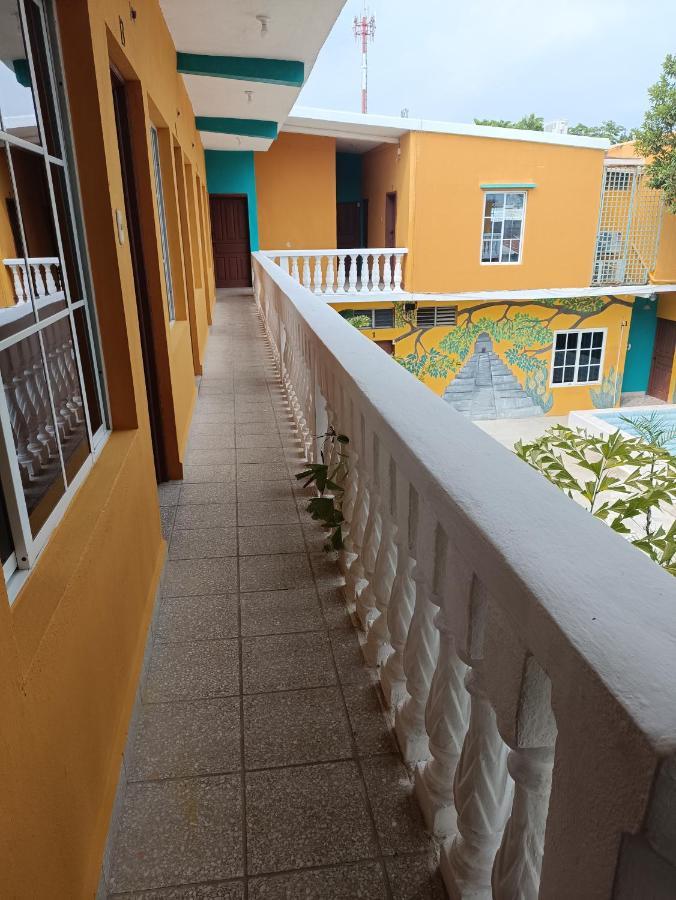 Hotel Y Restaurante Casa Jardines San Benito 외부 사진