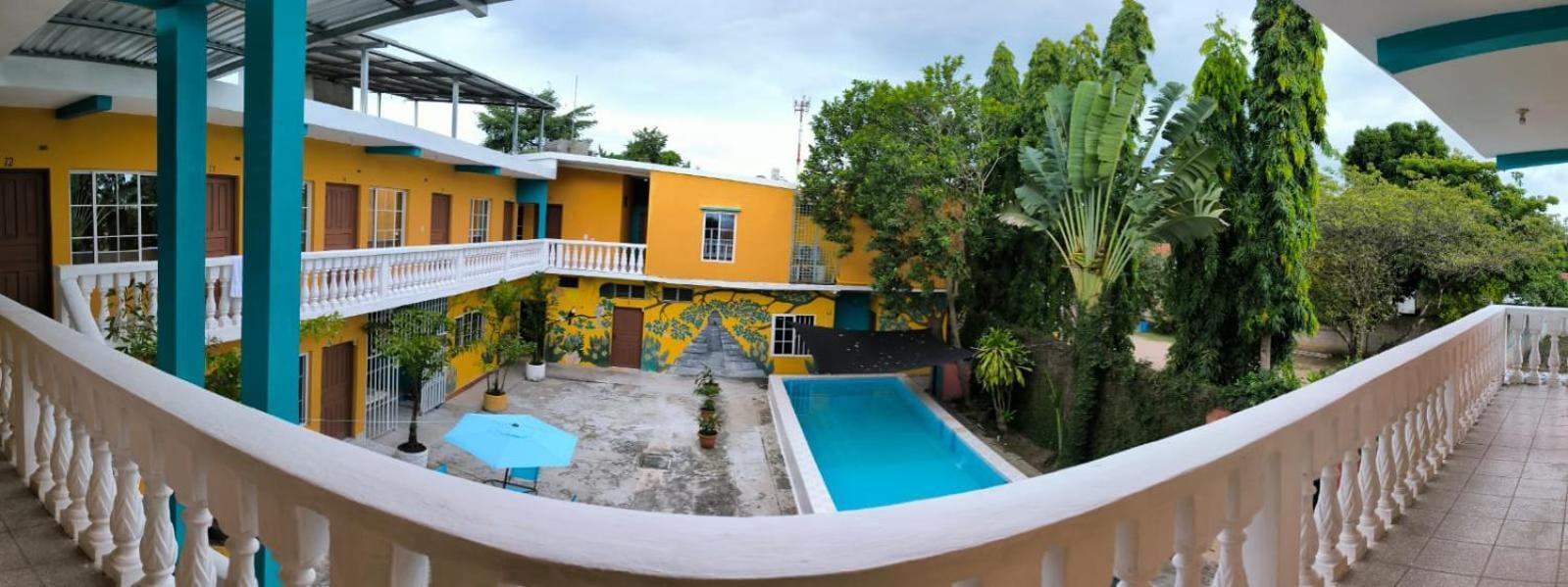 Hotel Y Restaurante Casa Jardines San Benito 외부 사진
