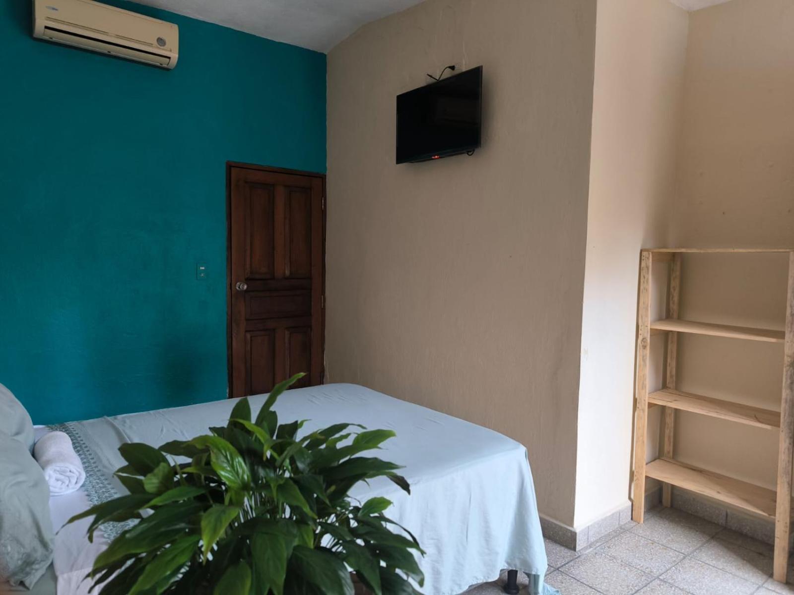 Hotel Y Restaurante Casa Jardines San Benito 외부 사진