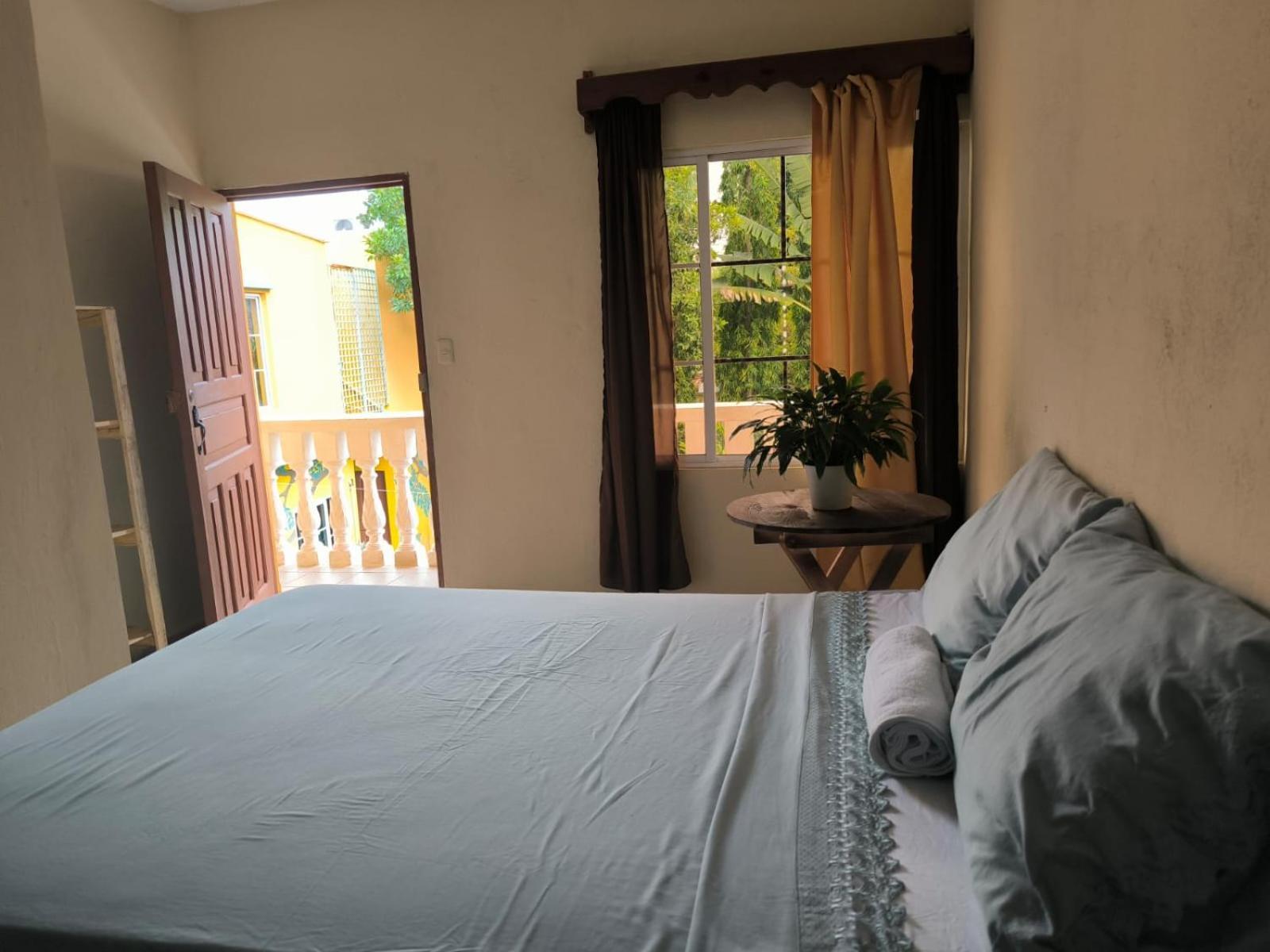 Hotel Y Restaurante Casa Jardines San Benito 외부 사진