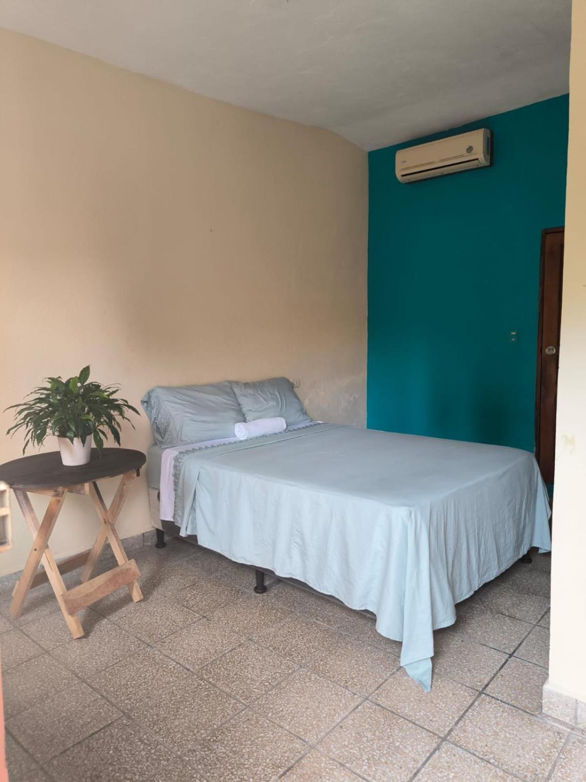 Hotel Y Restaurante Casa Jardines San Benito 외부 사진