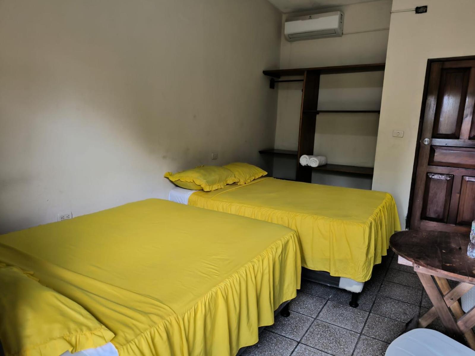 Hotel Y Restaurante Casa Jardines San Benito 외부 사진